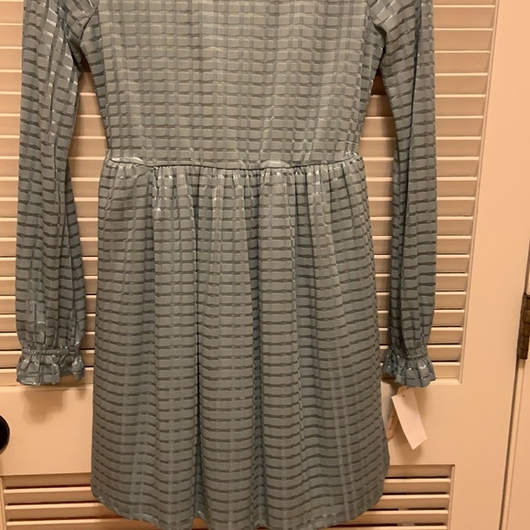 Xtraordinary Dress in Sage Green - Picture 5 of 11